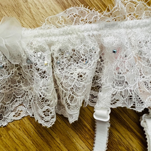 Victoria Secret Wedding Belt Garter Size XS - Picture 3 of 7